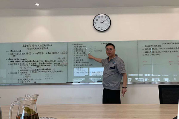 共勉-江苏喷塑设备厂金彩汇五分快三涂装应邀参加客户企业会议！